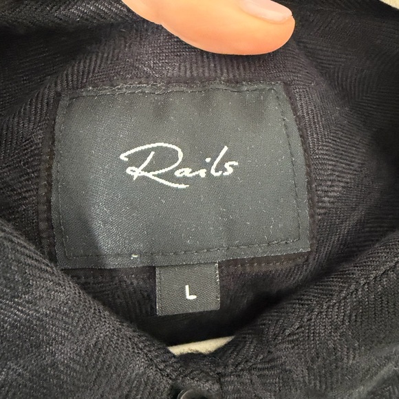 Rails Onyx Jet Hunter Plaid Shirt SZ L worn 2x - Picture 5 of 7